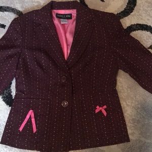 Skirt suit
